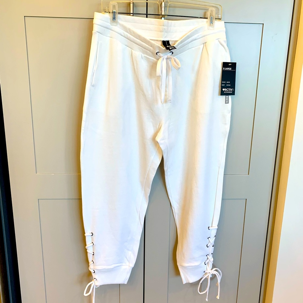 Capris RCTIV 8 Brand NWT